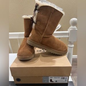 Ugg Bailey Bow Boots. Chestnut. Size 8.